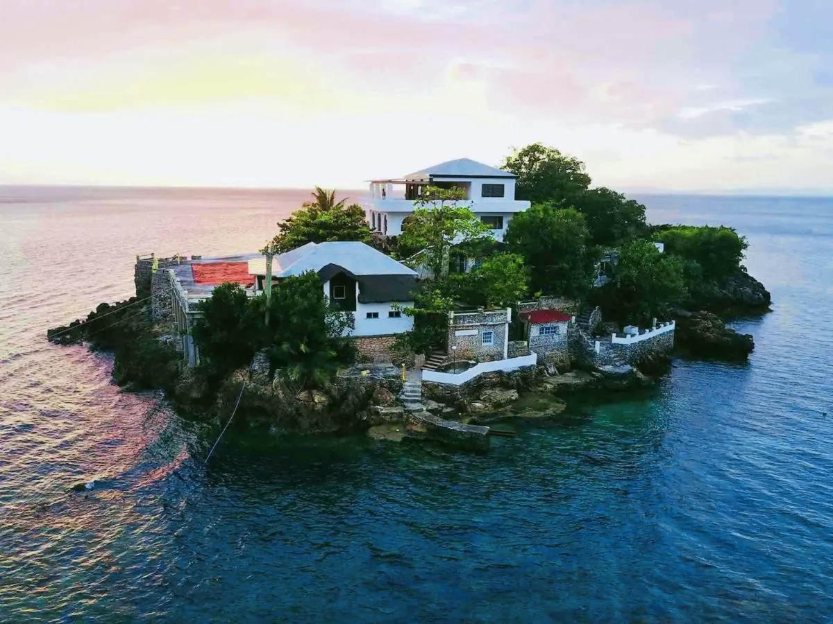 Utopia Island Resort Batangas Zewnętrze zdjęcie
